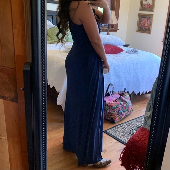 Navy Blue Bridesmaid Gown 💙 - Picture 2 of 5